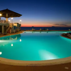 Kompleks wypoczynkowy Th Gioiosa Mare - Capo Calava Village, Gioiosa Marea